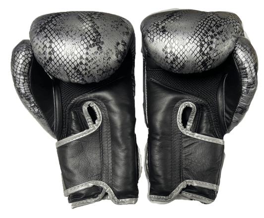 Top King Boxing Gloves "Super Snake" Air TKBGSS-02 Black(Silver)